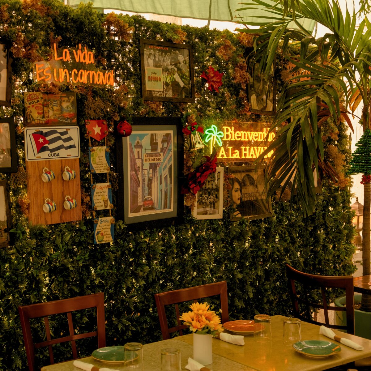 Havana Vieja atmosphere